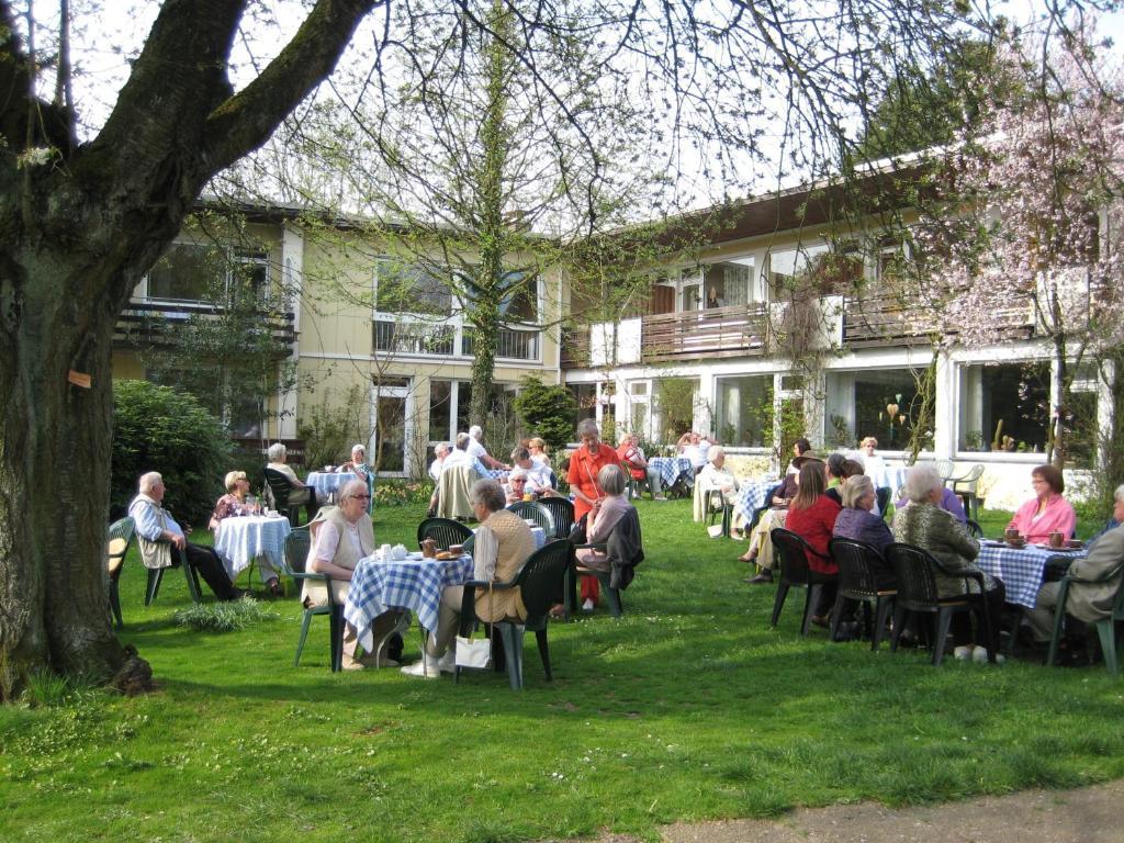 Hotel-Café Schauinsland Horn-Bad Meinberg Esterno foto