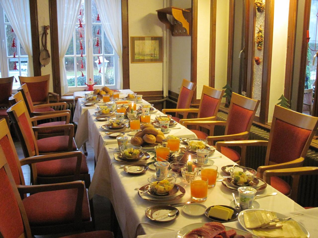 Hotel-Café Schauinsland Horn-Bad Meinberg Esterno foto