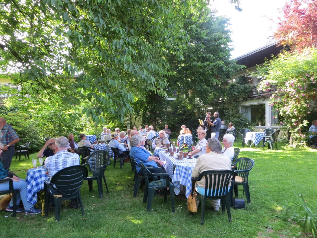Hotel-Café Schauinsland Horn-Bad Meinberg Esterno foto